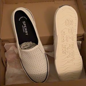 Sperry Pier Side Leather tennis shoes